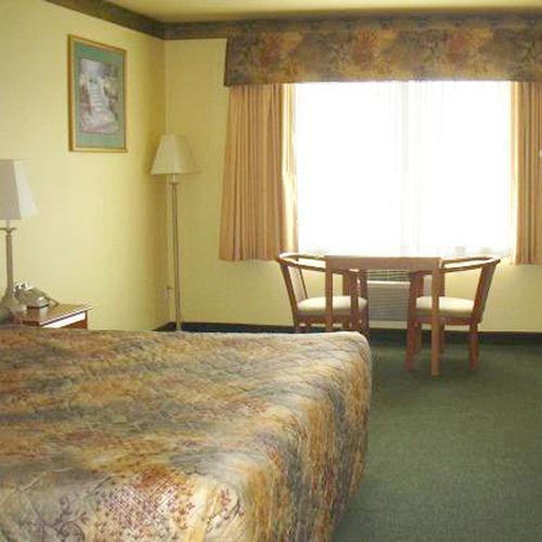 Palace & Hotel 3*