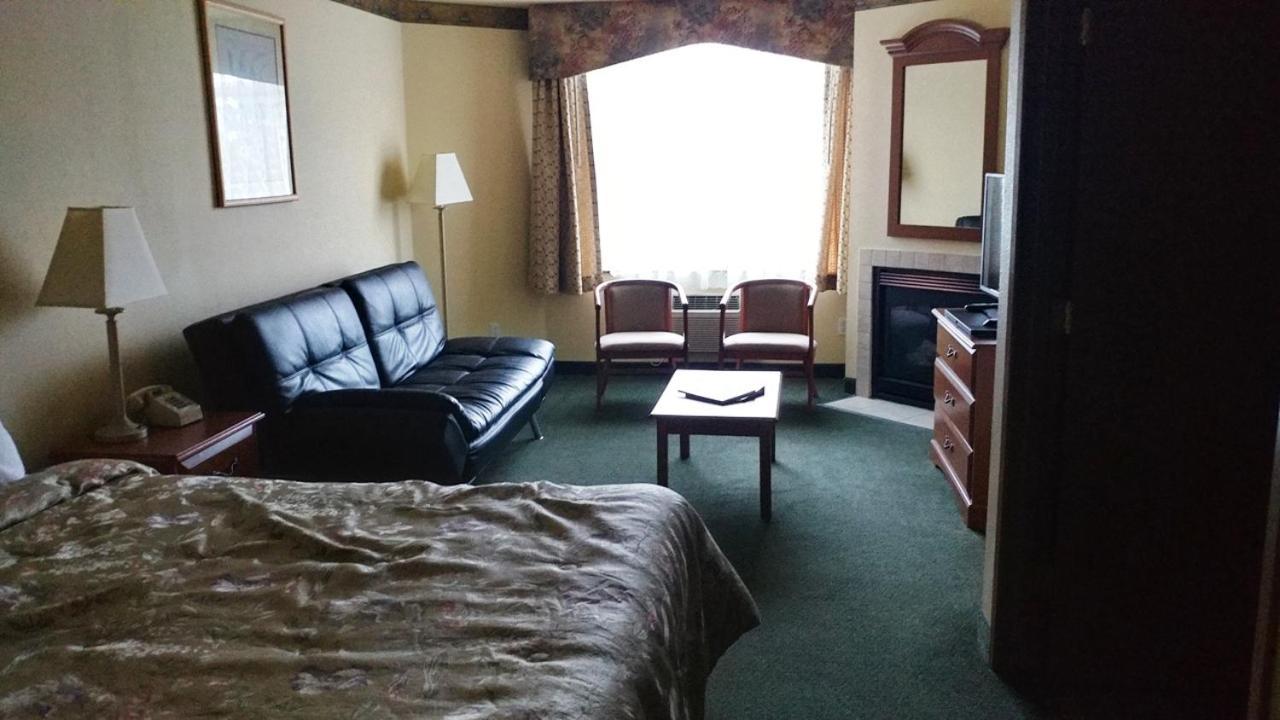 Palace & 3* Lincoln City